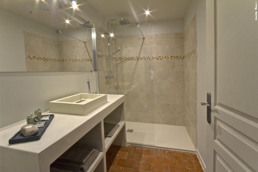 Bed and Breakfast La Rivayne Lourmarin Camera foto