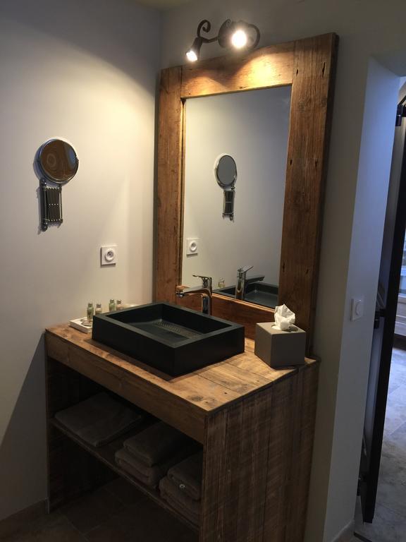 Bed and Breakfast La Rivayne Lourmarin Esterno foto