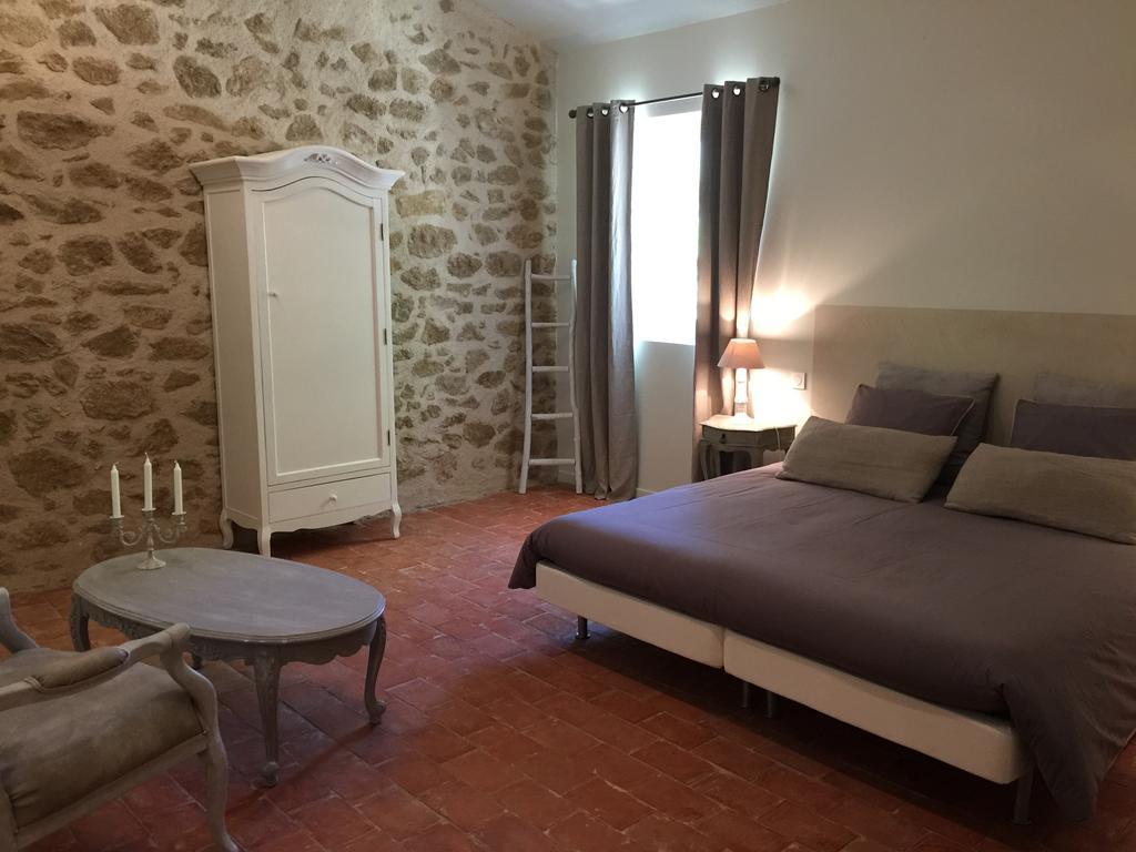 Bed and Breakfast La Rivayne Lourmarin Esterno foto