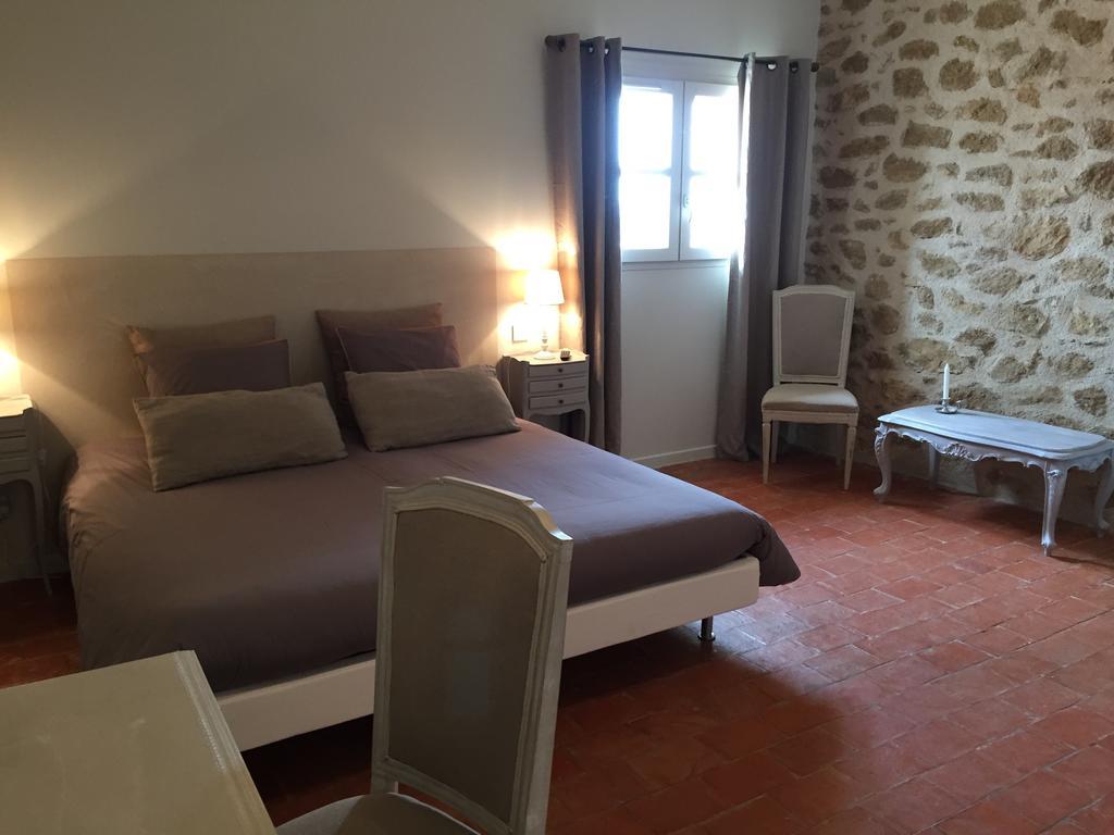 Bed and Breakfast La Rivayne Lourmarin Esterno foto